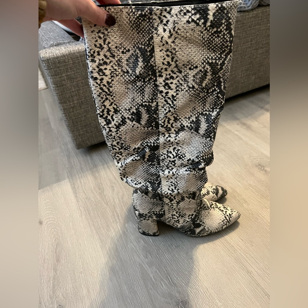 Lulus. Snakeskin boots. Size 7.5